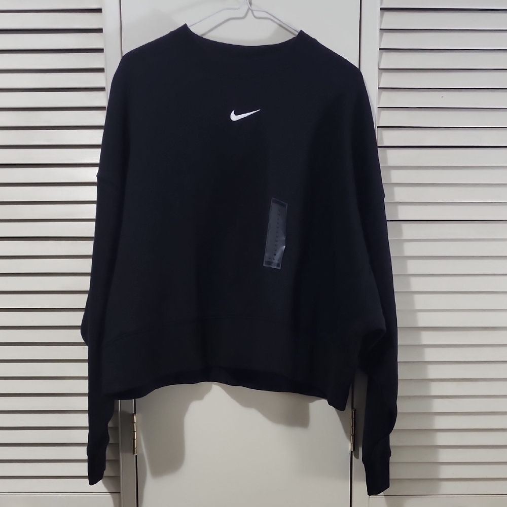 Black Nike Crewneck - BNWT - Size M